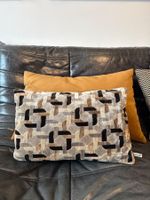 Claudi Kissen mit Muster grau beige schwarz