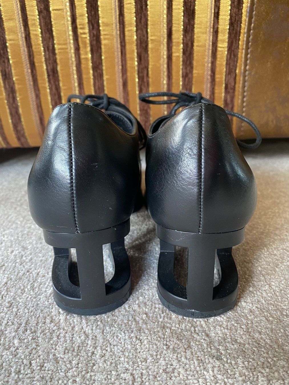 Scarpe da donna: Schnürschuhe, Halbschuhe, schwarz, 37, Blockabsatz – Usato da Zollikon venduto da into-the-west 1