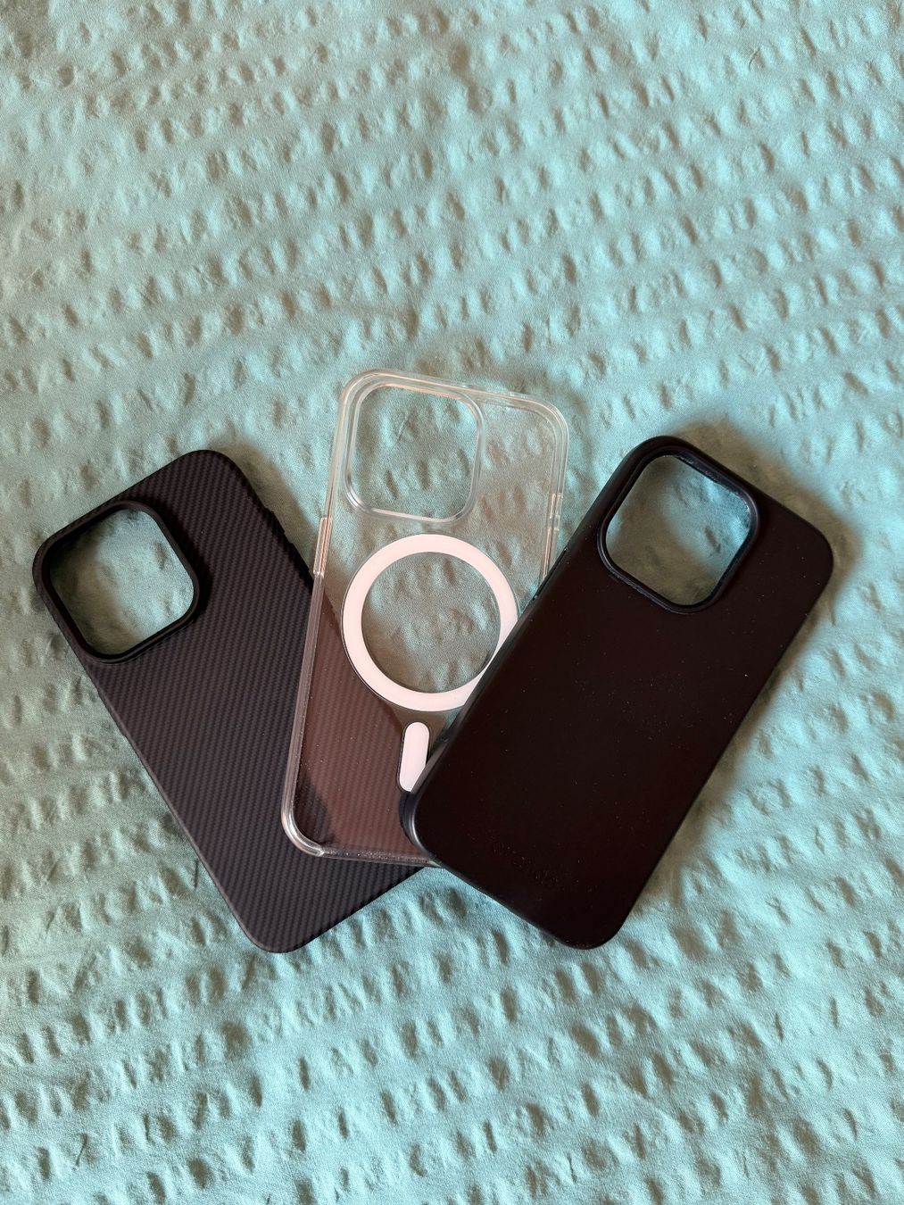 Apple Cover & Protezioni schermo: Iphone 15 pro Hüllen – Usato da Witterswil venduto da J2025_28