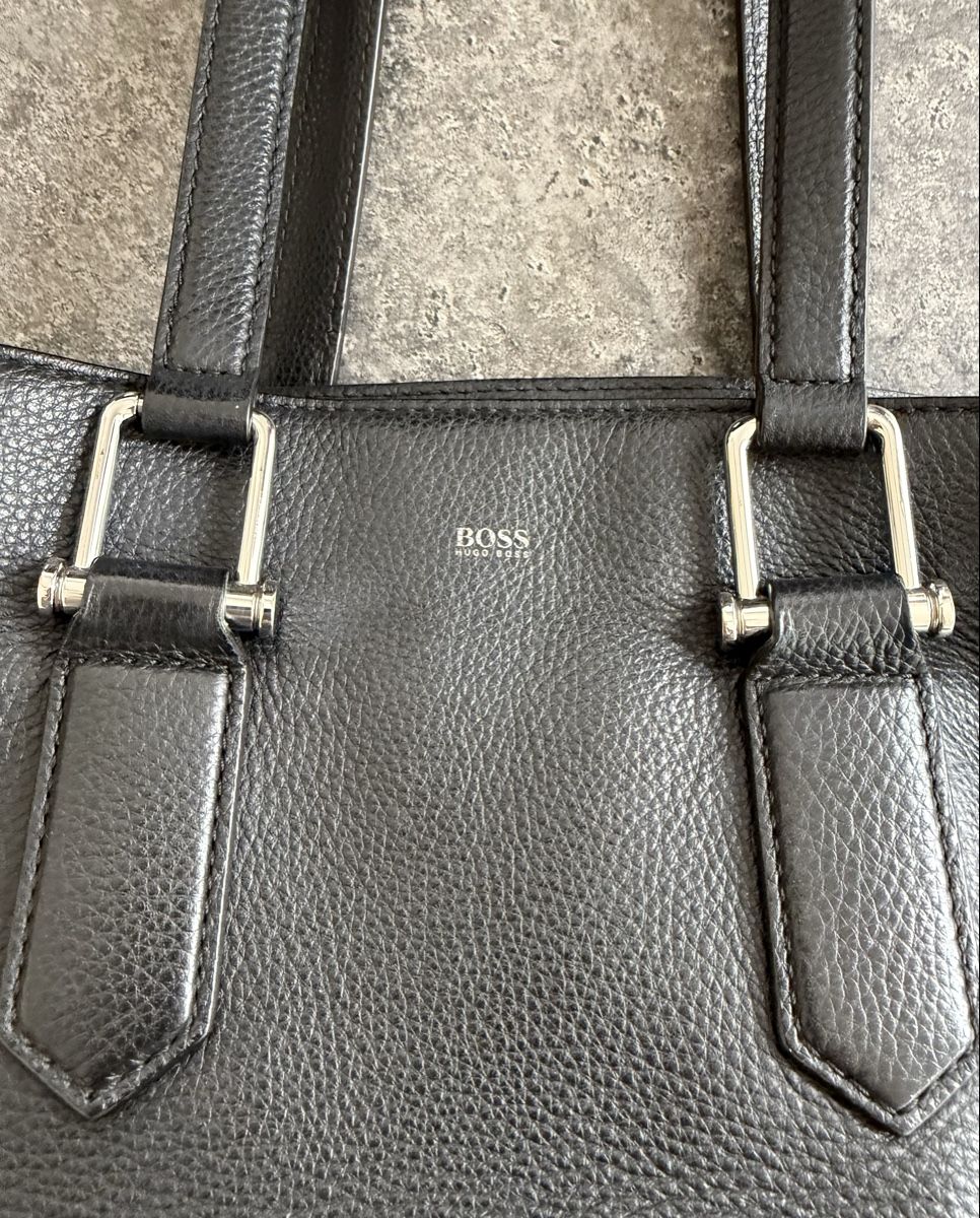 Hugo Boss Borse da donna: Hugo Boss black leather work handbag – Usato da Zürich venduto da Vera_Ma 3