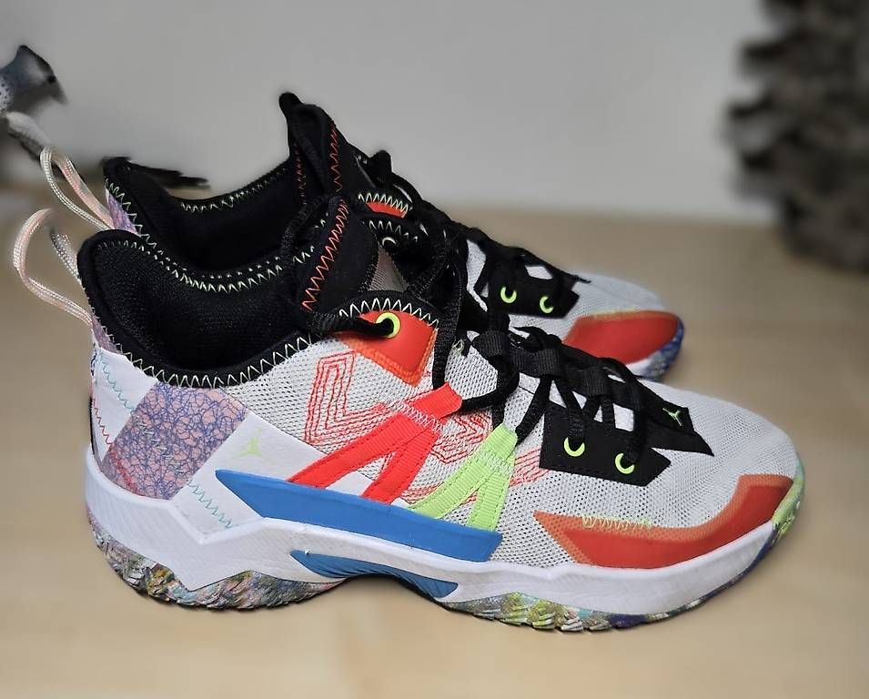 Herrenschuhe:  Nike Jordan One Take II Multicolor Sneakers – Gebraucht aus Goldau von cer_lg56
