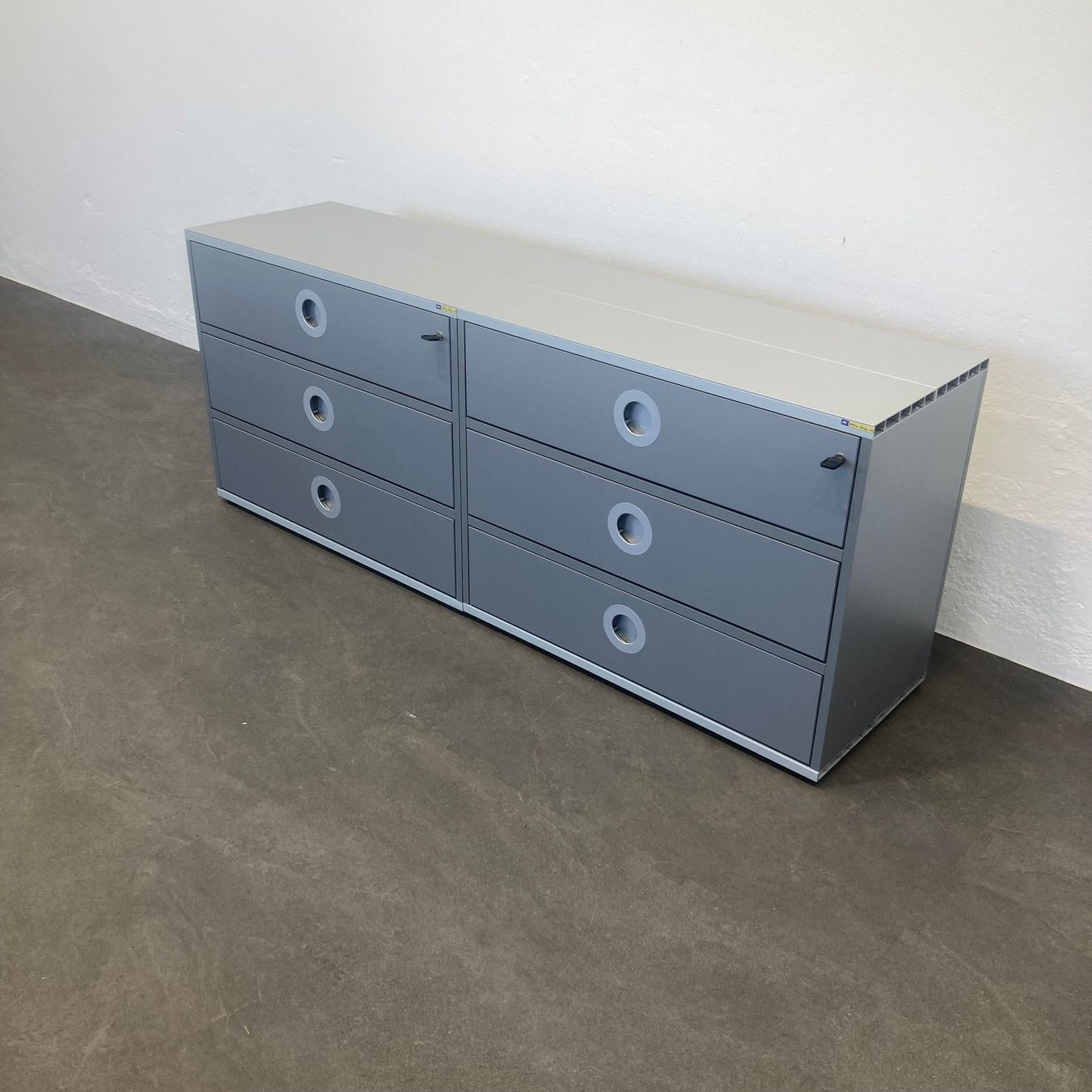 Kommoden: Denz D3 Schubladen-Sideboard Anthrazit - 1600mm - mit – Gebraucht aus Schönenwerd von mcofficeshop 4
