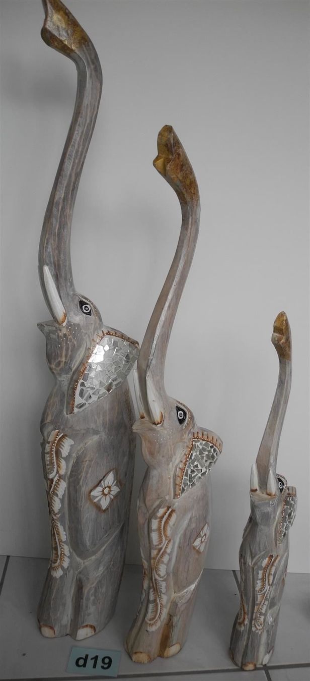 Statuette: 3-er Set Holzelefanten grau, Nr. d19 – Nuovo (secondo la descrizione) da Kottwil venduto da Crazyrolf