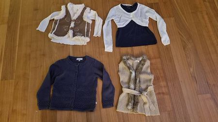 Diverse Strickjacken und Gilets Gr. 86/92, 104, 110, 122