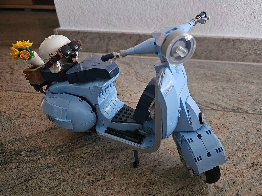 Lego Baukästen: Lego 10298 Vespa 125 – Gebraucht aus Herrliberg von dav_xc2f 1