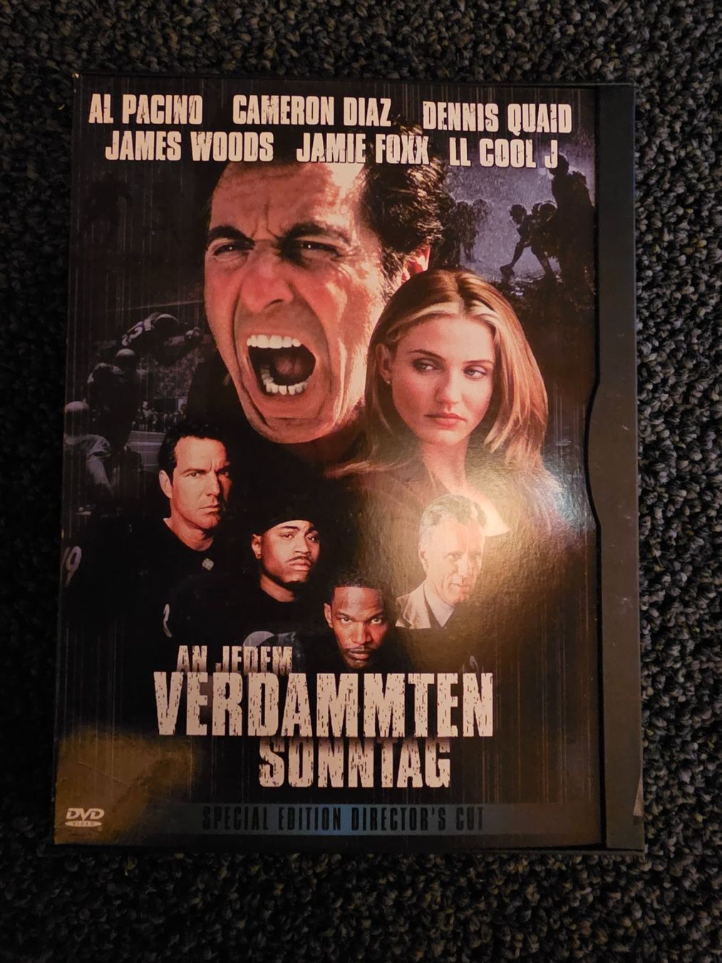 Tutti i DVDs: AN JEDEM VERDAMMTEN SONNTAG(13767) – Usato da Ruswil venduto da M71