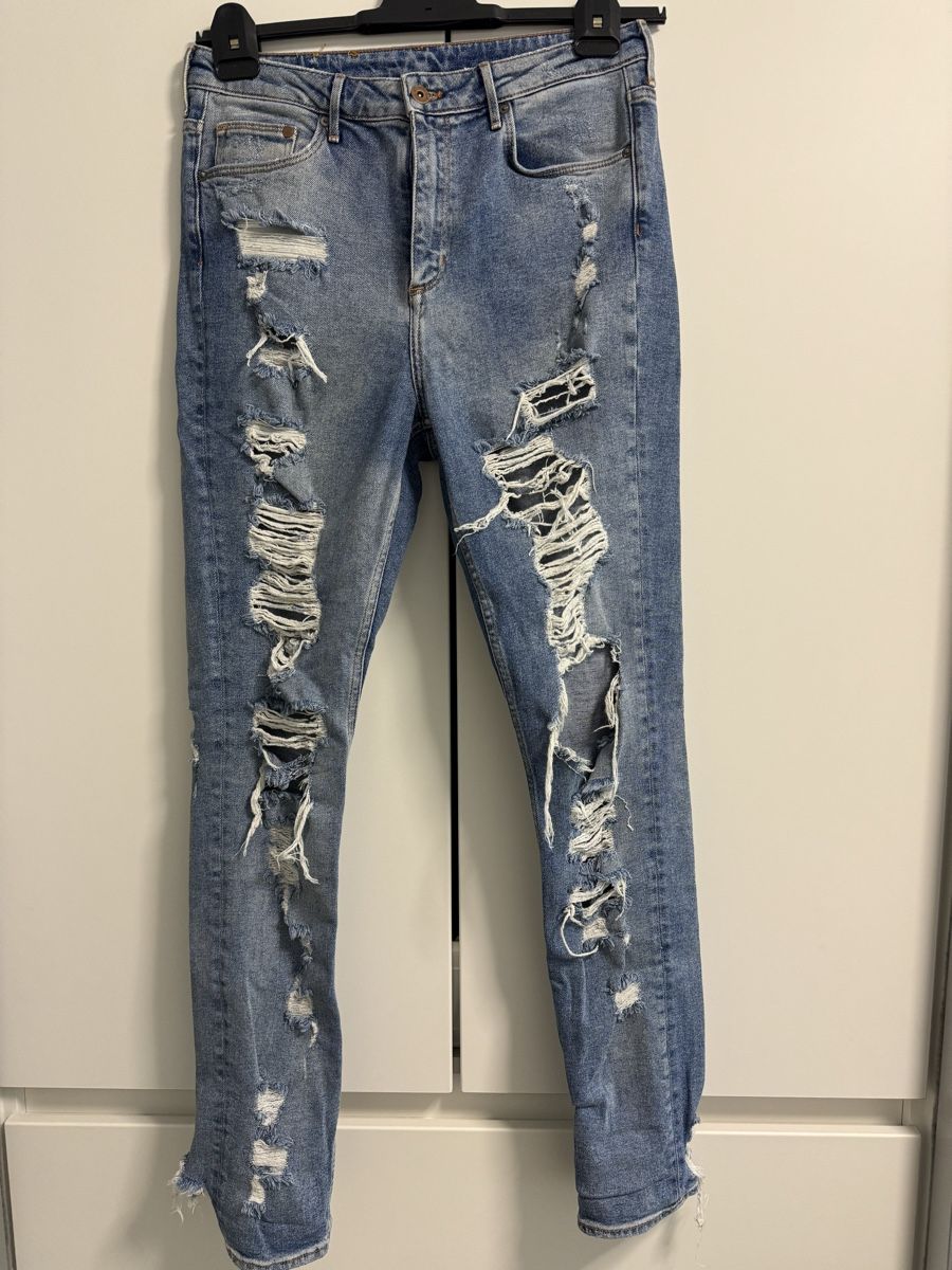 H&M Jeans: Ripped Blue Jeans H&M – Gebraucht aus Zürich von ljp_2hsx