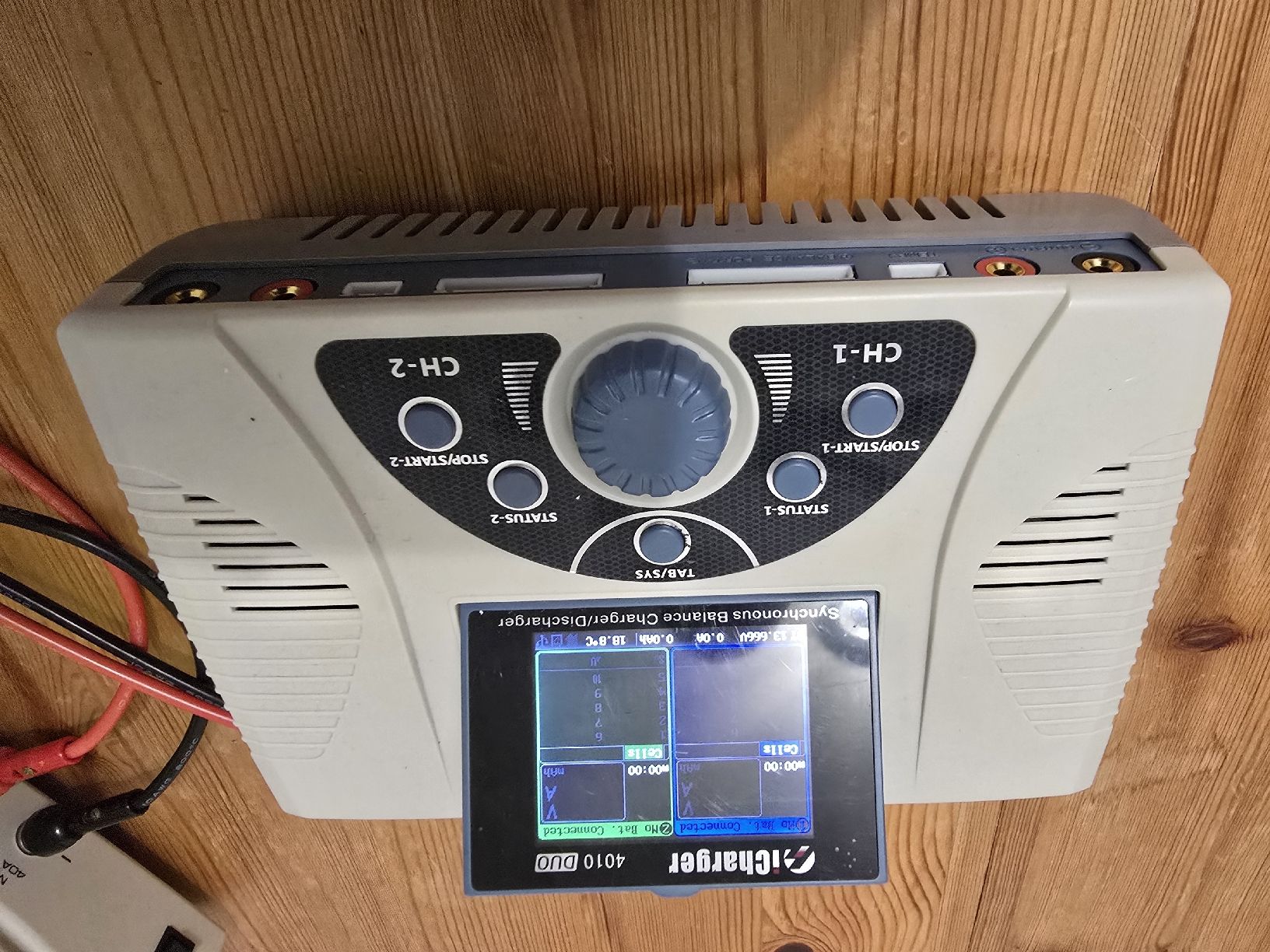 Batterie, Caricabatterie & Alimentatori: iCharger 4010 DUO Ladegerät LiPo etc – Usato da Altdorf UR venduto da Rcfly 1