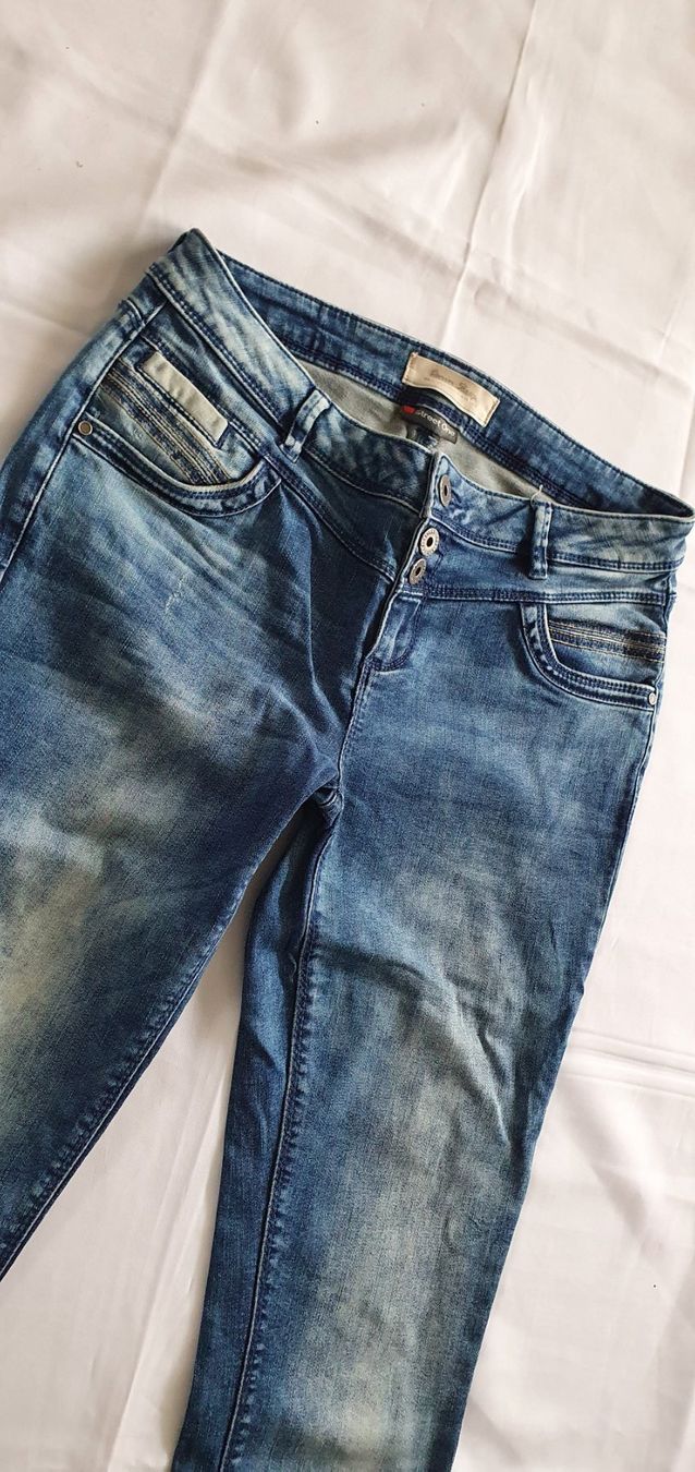 Jeans: Damen Jeans 36 – Usato da Niederbuchsiten venduto da klengyel 1