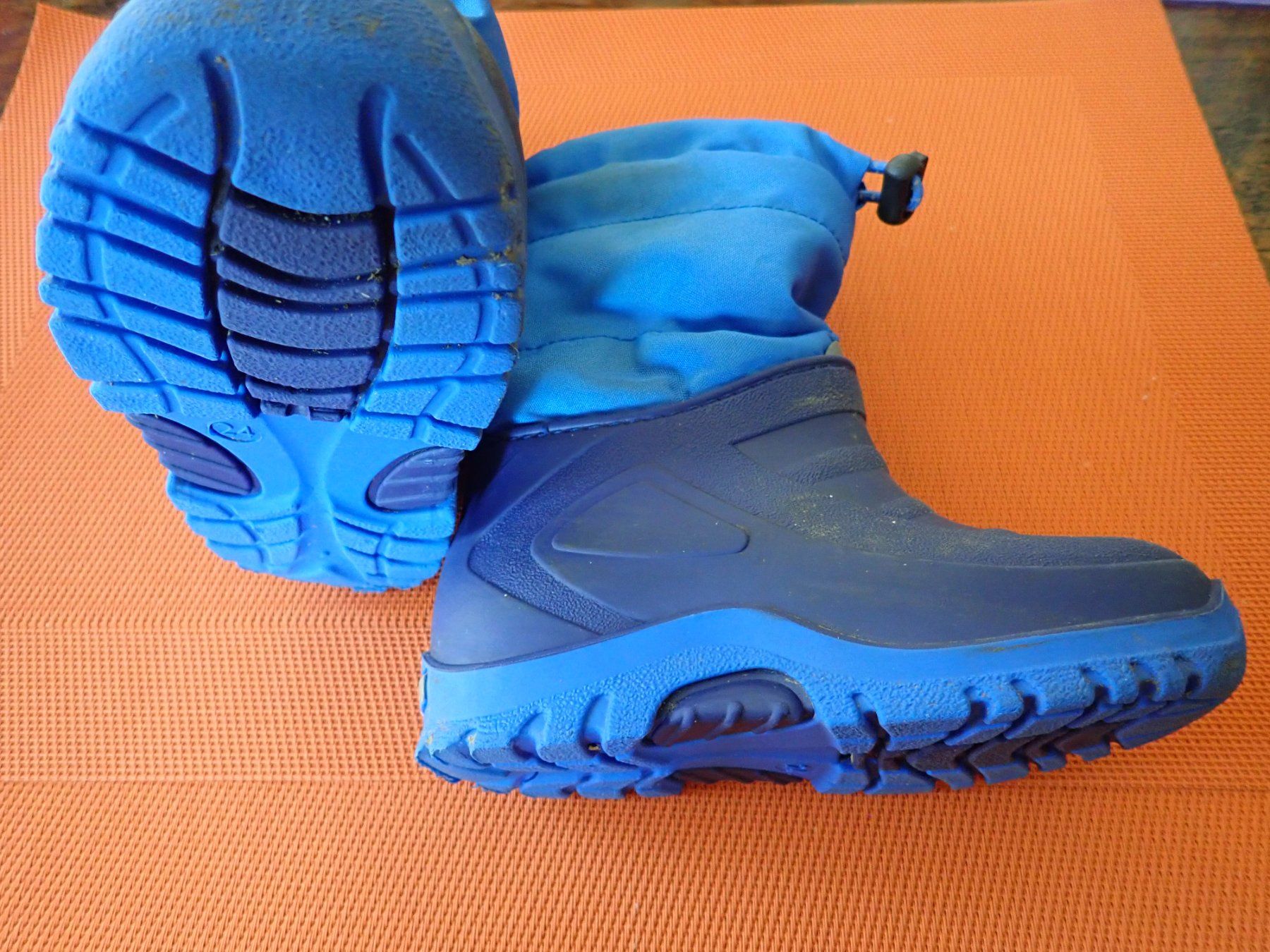 Schuhe für Jungen: Bottes d'hiver pointure 24 – Neu (gemäss Beschreibung) aus Petit-Lancy von camping_car 2