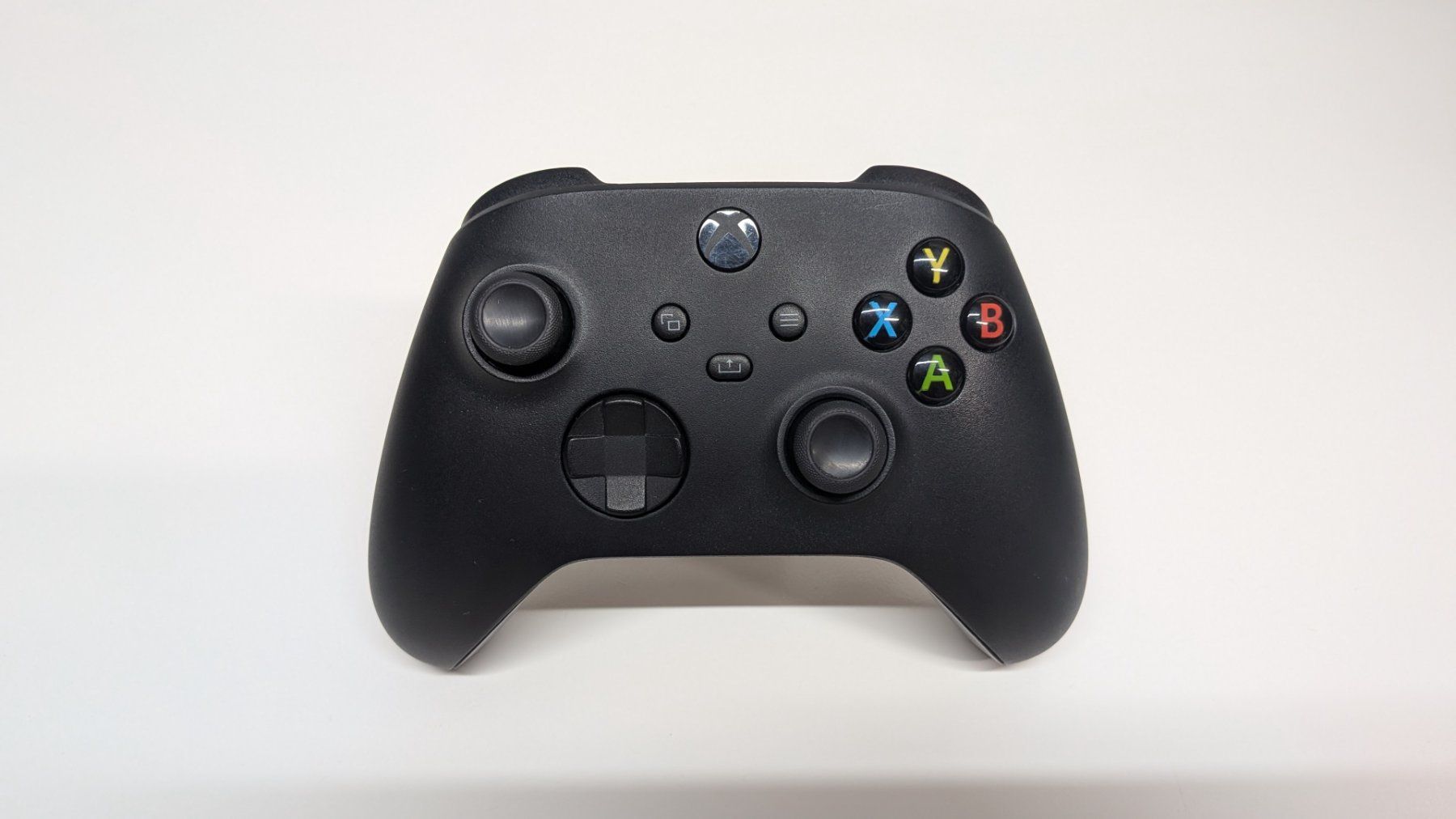 Microsoft Console: Microsoft Xbox One S mit Controller und 5 Games – Usato da Menziken venduto da mame18 1