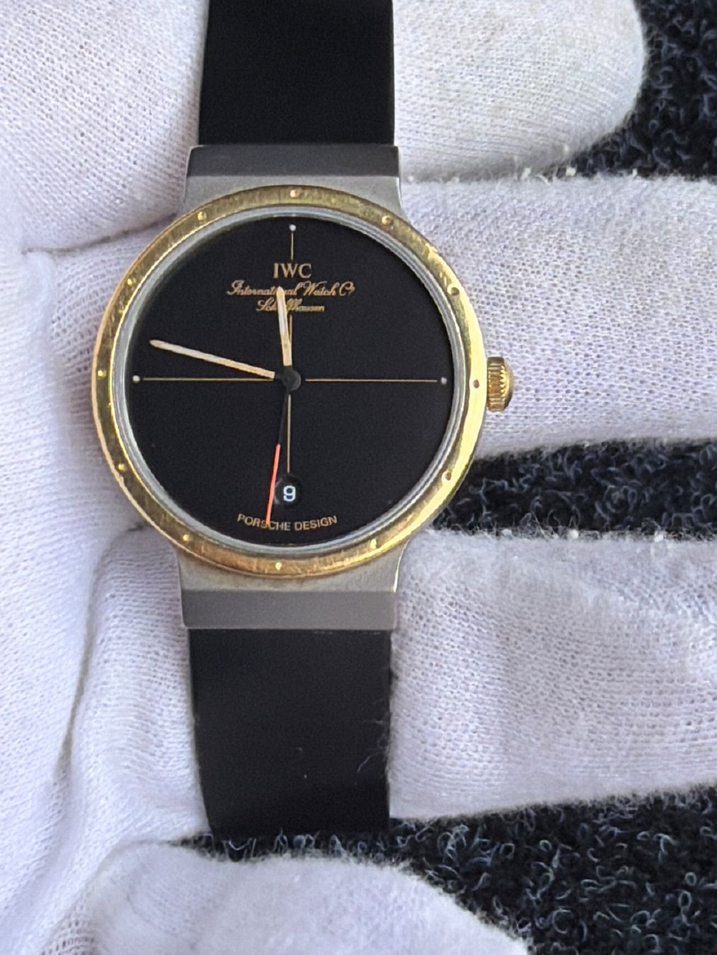 IWC Orologi: IWC Porsche Design mit 18K Lünette ab 1.- – Usato da Schlieren venduto da Luxury.Time 1