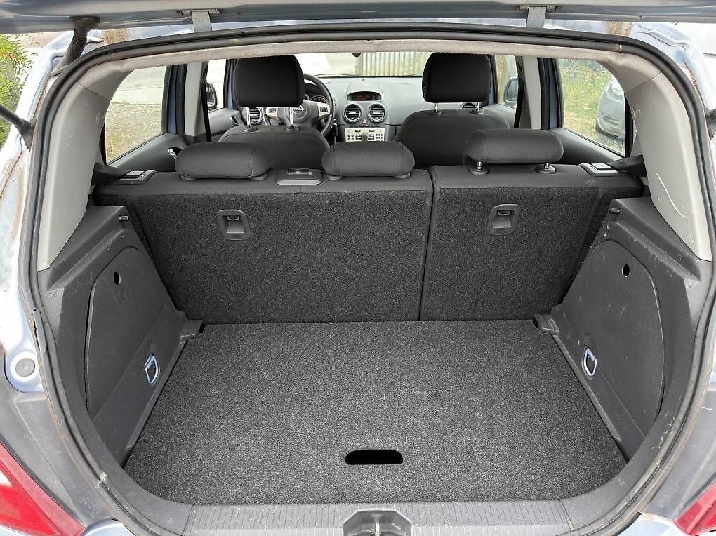 Autos: Opel Corsa 1.4i (AUTOMATICA - COLLAUDATA) – D'occasion à Agno par jonnyautosagl 2