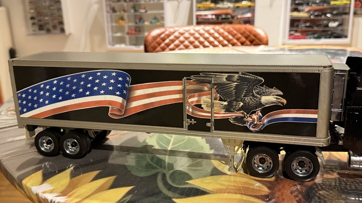 Peterbilt Voitures modèles:  Peterbilt 379 Franklin Mint gebraucht – D'occasion à Basel par Zomeg 1