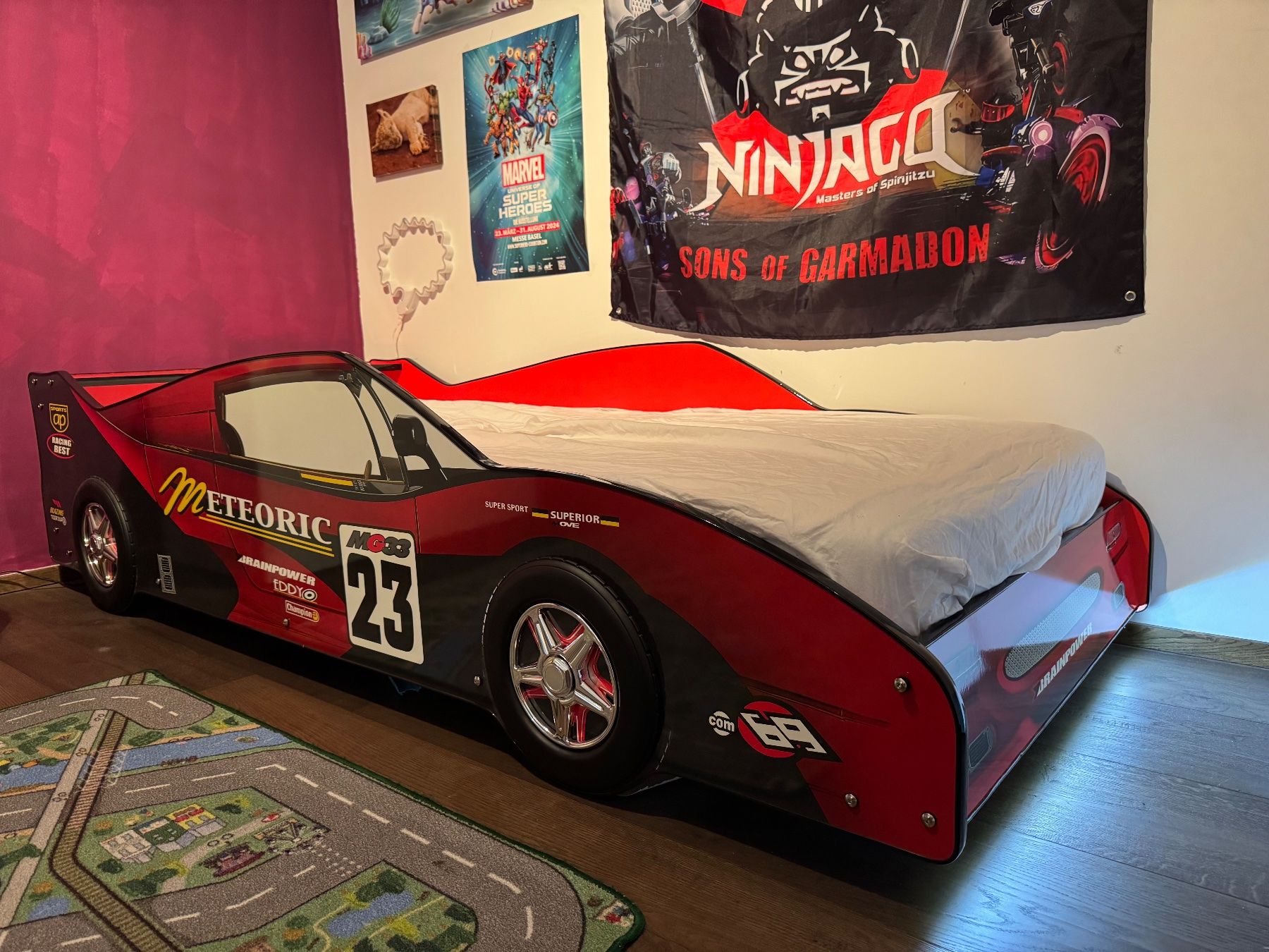 Betten: Race Auto Bett mit Licht – Gebraucht aus Gelterkinden von Q.S.F