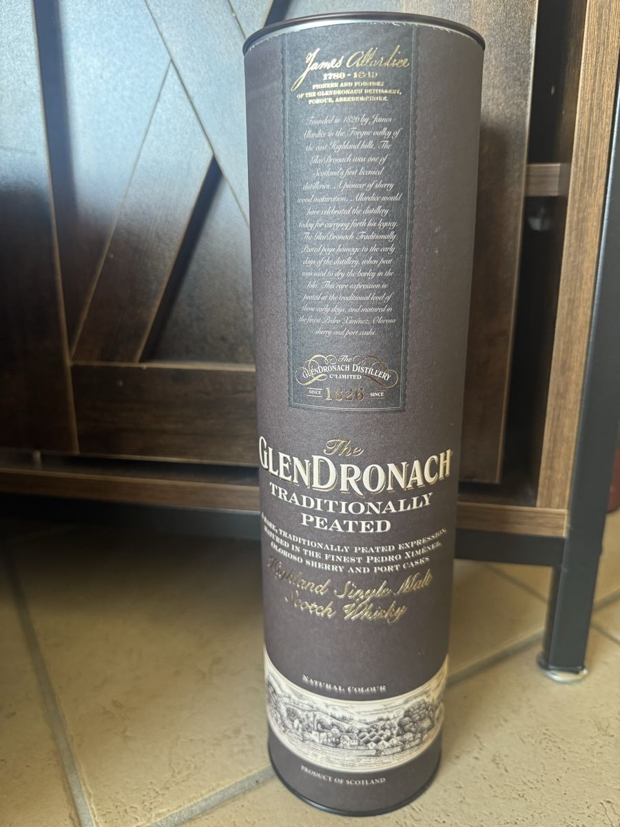Glendronach Bevande alcoliche: Glendronach Traditionally Peated Highland Single Malt Scotch – Nuovo e nell'imballaggio originale da Hergiswil NW venduto da wert721