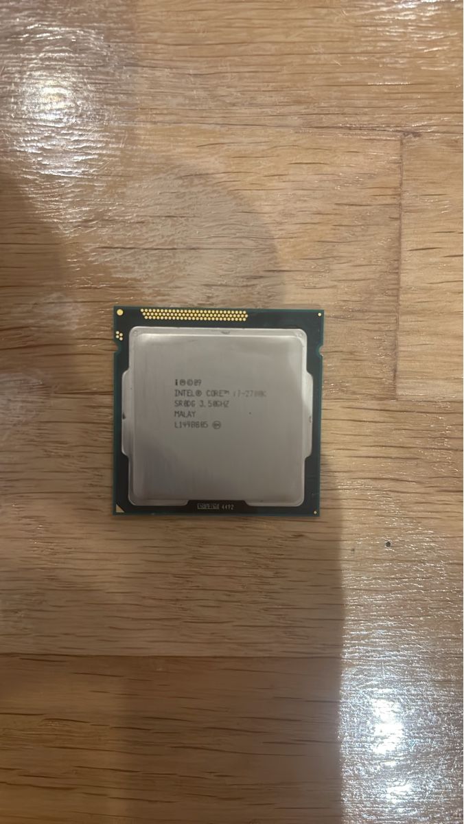Intel Elektronikbauteile: Processeur Intel Core i7-2700K – Gebraucht aus tafers von ros_6kd7