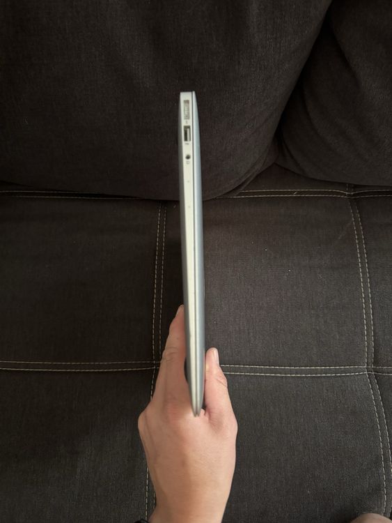 Apple Notebook: Macbook Air – Usato da Bazenheid venduto da Raoul99 4