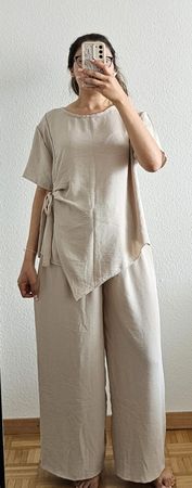Ensemble beige NEUF jamais porté 