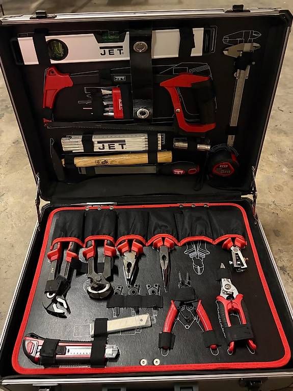 Tous les outils: Werkzeugkiste Professionell  – D'occasion à Pratteln par Caterinaandreano03 4