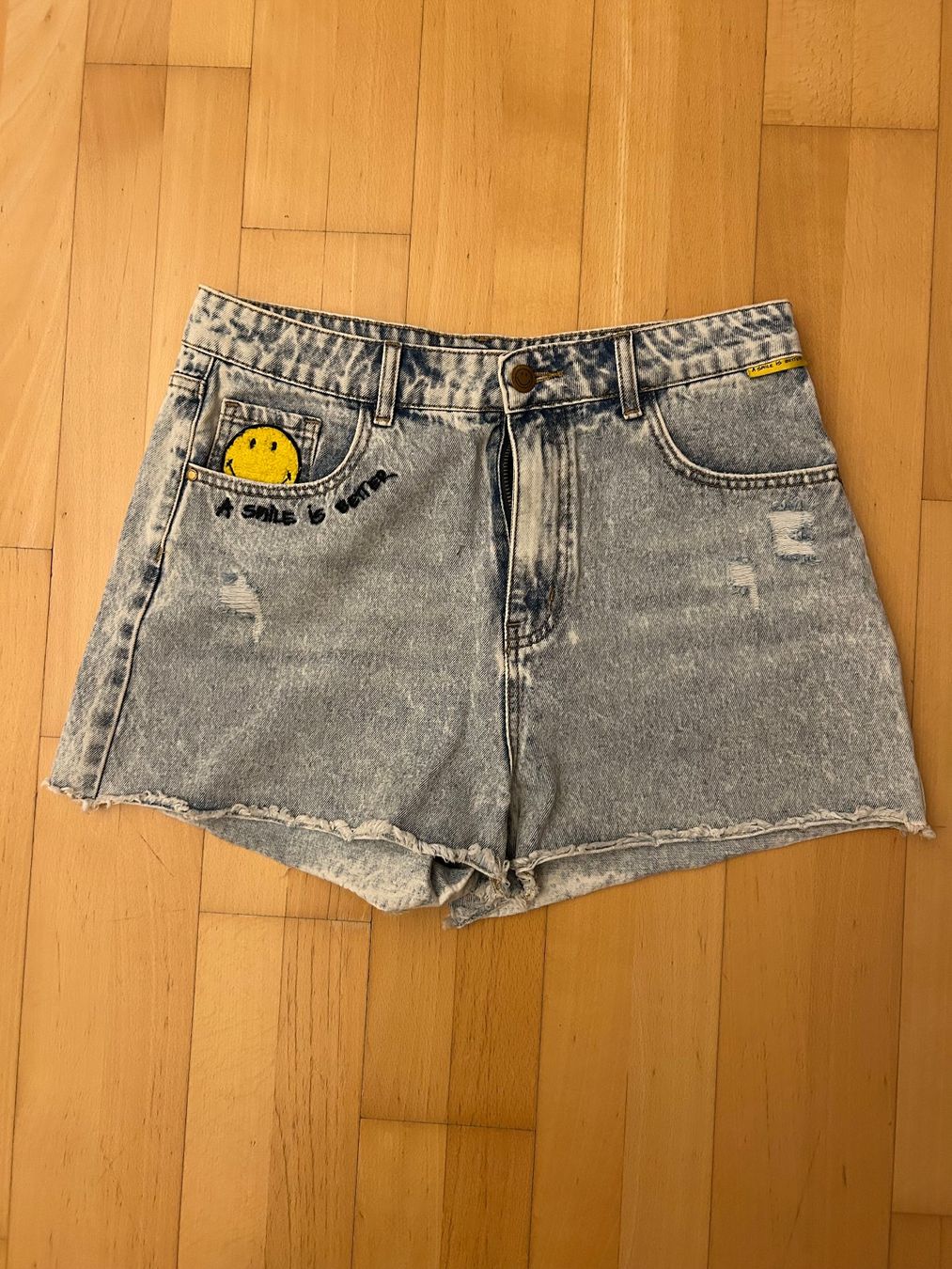 Desigual Jeans: Desigual Hotpants (42) – Gebraucht aus Bachenbülach von Sunsetblvd