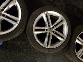 225/45 R18 Räder Felgen + Sommerreifen / Rims + Summer Tires