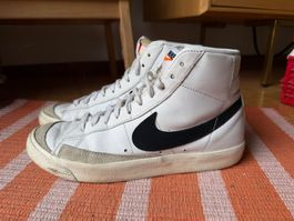 Nike Blazer Mid 77