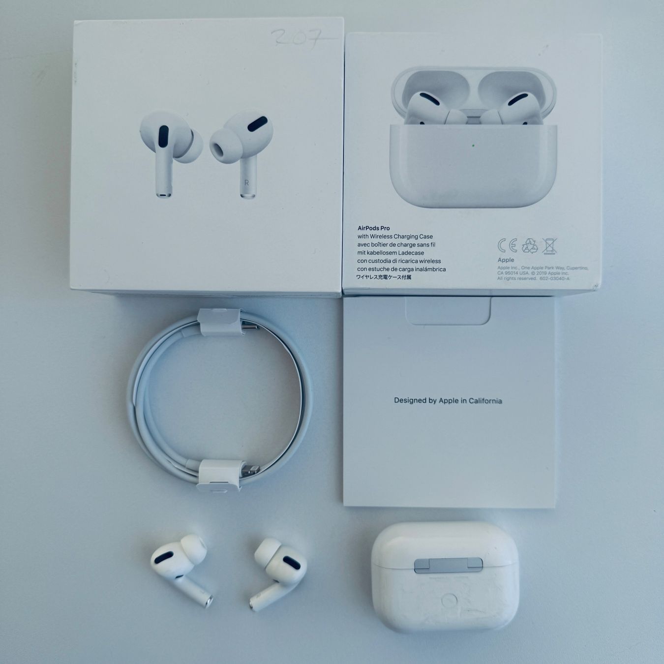 Apple Cuffie: Original Apple AirPods Pro 1 Gen. mit Wireless Case & Kabel – Usato da Basel venduto da MY.AIRPODS.SHOP