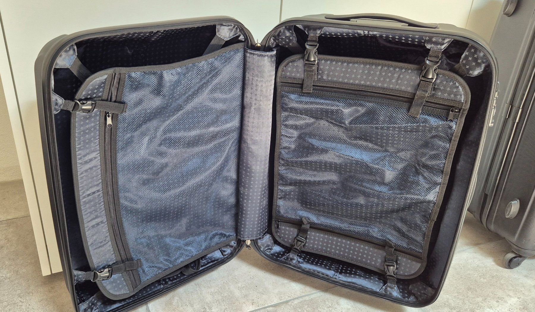 Valises de voyage: 3er Set Koffer SWISS – D'occasion à Reinach AG par Ugrendi 3