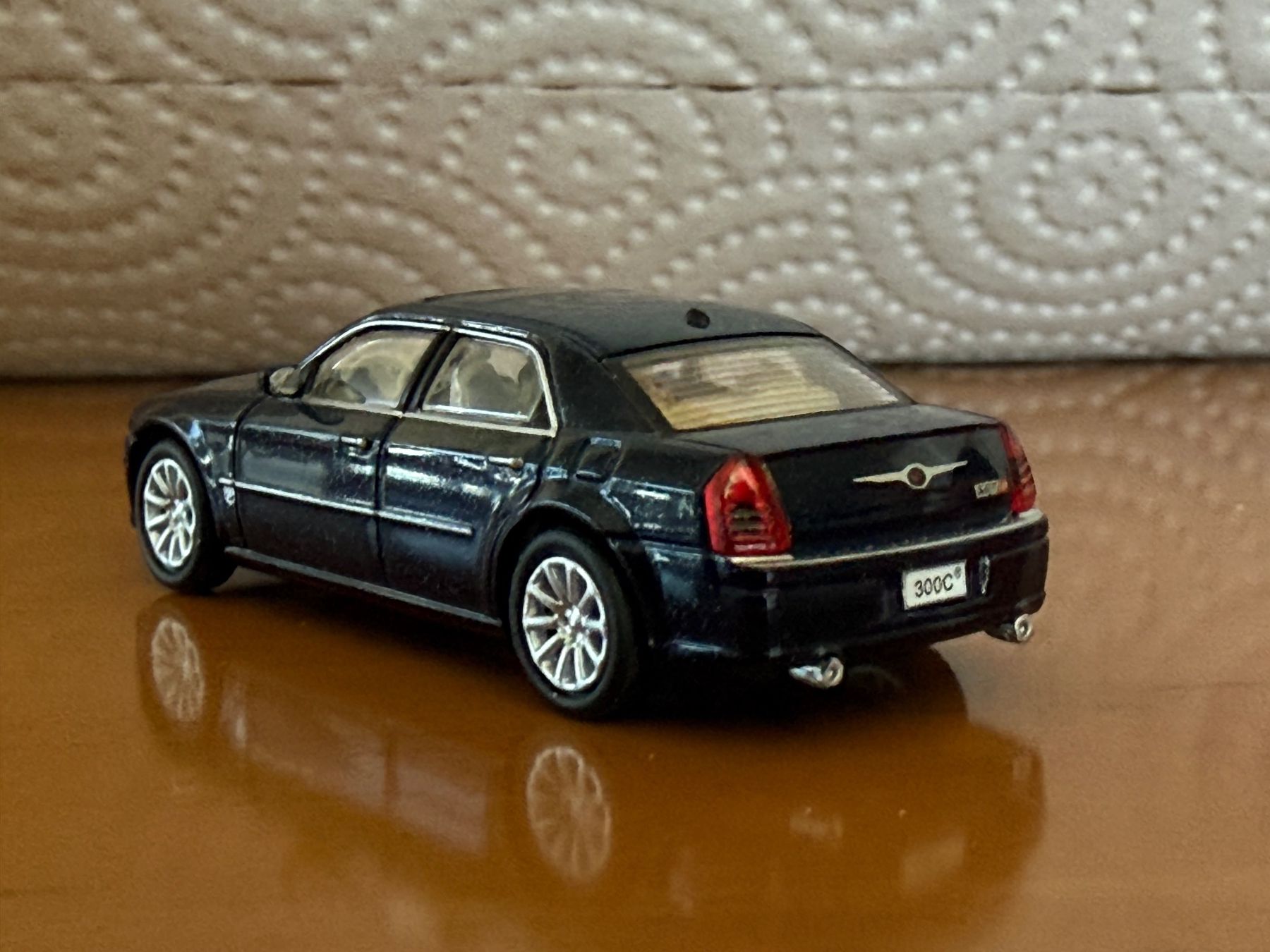 Voitures modèles: Chrysler C300 1/87 – D'occasion à Morrens VD par YannD02 1