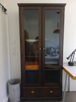IKEA Markör Vitrine Holz braun mit 2 Turen 1 Schublade
