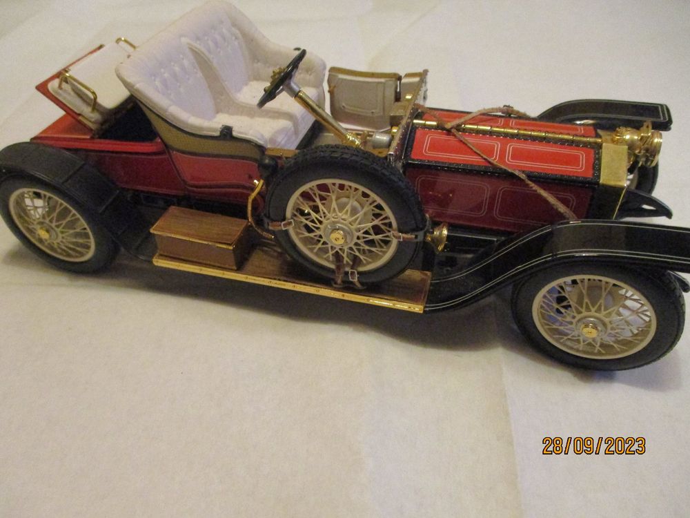 Franklin Mint: A Cased Franklin Mint, Rolls-Royce: The Silver Ghost 1907 Made In 1986 With Sterling Silver Plated Parts 1 24 Scale
