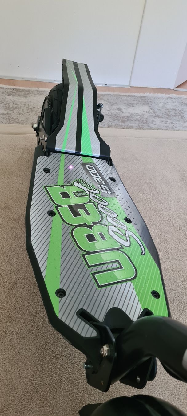 Scooter: E Scooter Uber Scoot S300 – Nuovo (secondo la descrizione) da Tagelswangen venduto da marco_88sh 1