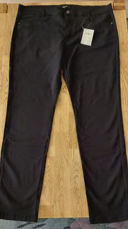 NEUE, klassische Hose, schwarz Gr.48
