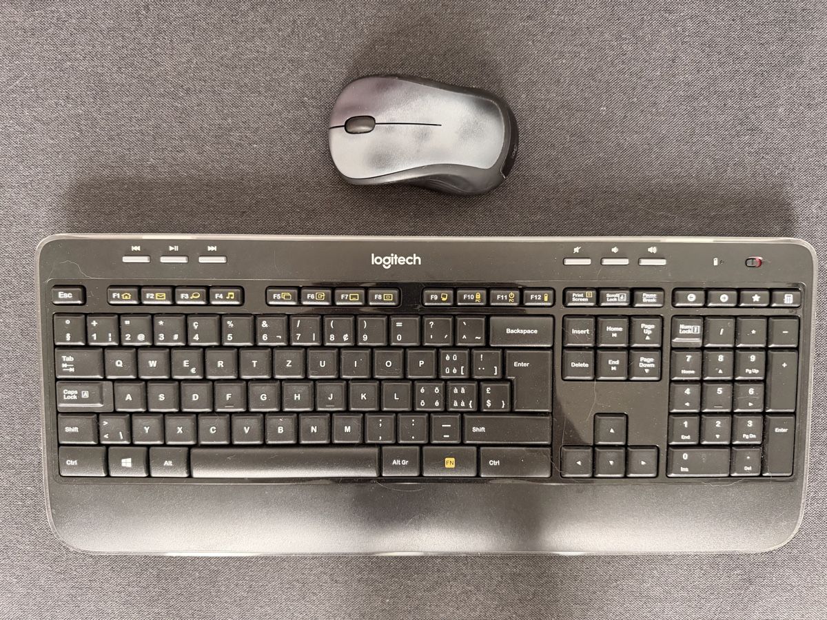 Logitech Claviers: Logitec Wireless Combo MK520 – D'occasion à Thalwil par nme_n9dm