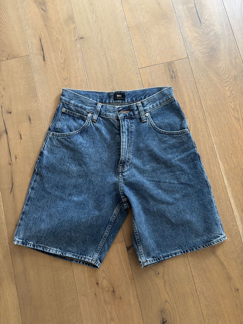 Edwin Jeans: Edwin Jorts blau – D'occasion à Trübbach par Nico.Broder
