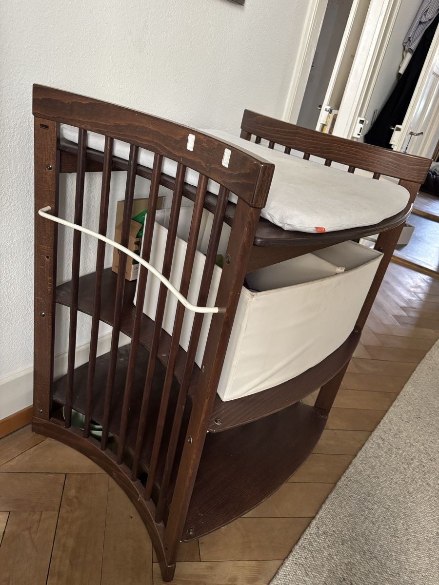 Stokke Tables à langer & accessoires: Wickelkommode Stokke  – D'occasion à Luzern par nellieg 2