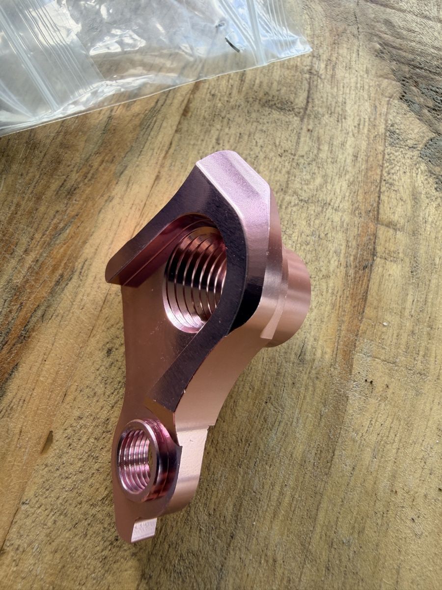 Ersatzteile: UDH Schaltauge Aluminium Rosa – Neu und originalverpackt aus Bern von Ric45ron12 1