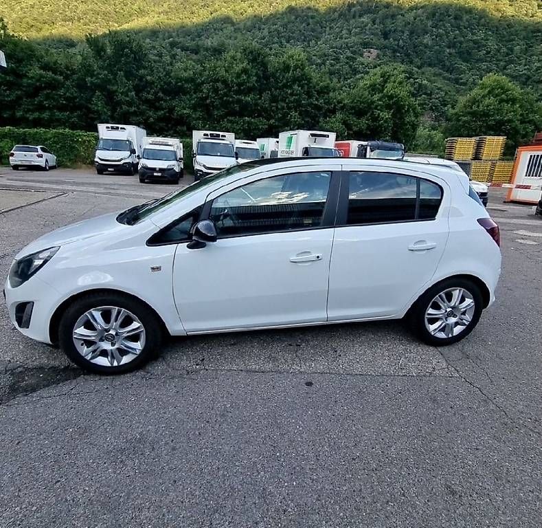Autos: Opel corsa 1.4 automatica collaudata – Gebraucht aus Bironico von Maurizzio 3