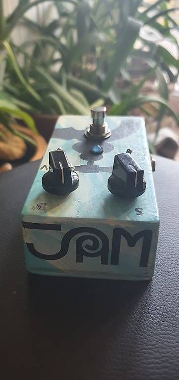 Strumenti musicali: Jam chorus vibrato pedal Water Fall - BBD analog – Usato da St. Imier venduto da Lautar_Vega