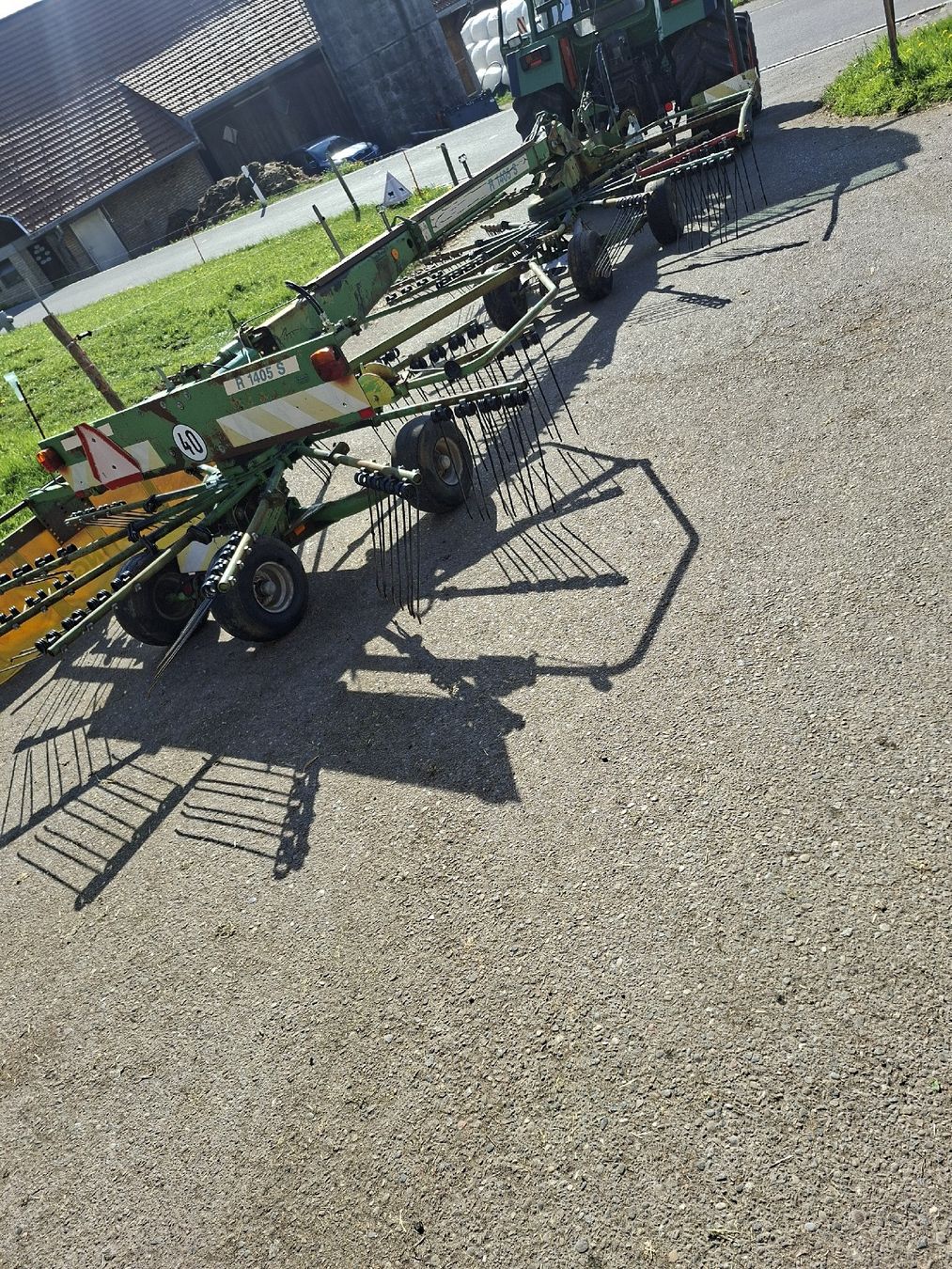 Raccolta foraggio grezzo: stoll R 1405 S doppelschwader – Usato da Wald ZH venduto da jk98 4