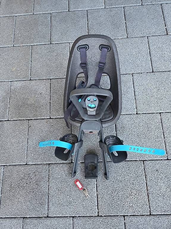Pièces détachées:  Fahrradsitz Thule  – D'occasion à Melchnau par Rhabarber_98