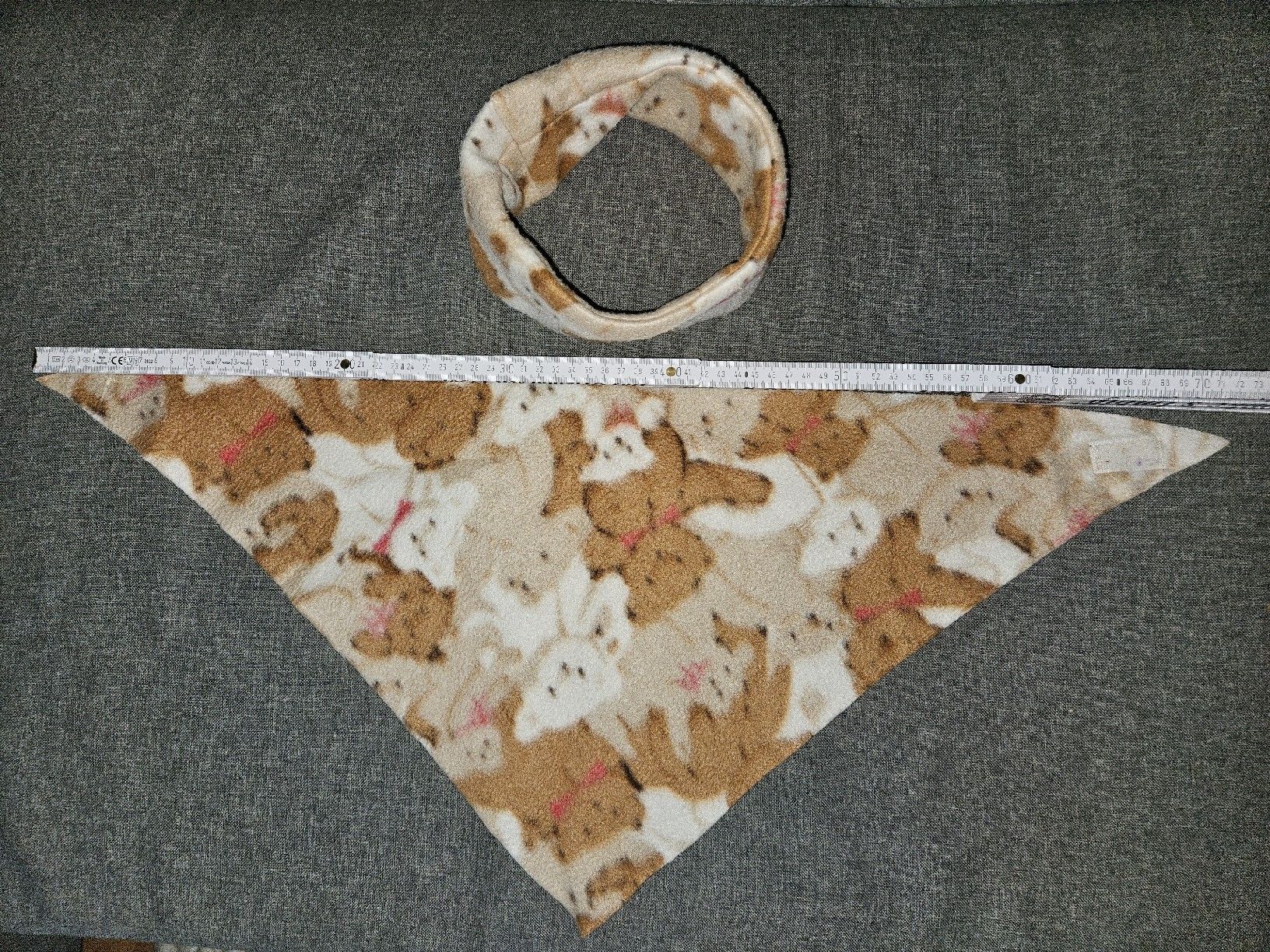 Foulards, Tücher & Schals: Teddy Fleece Set Halstuch Stirnband – Gebraucht aus Wettingen von Sk8ertomda 1