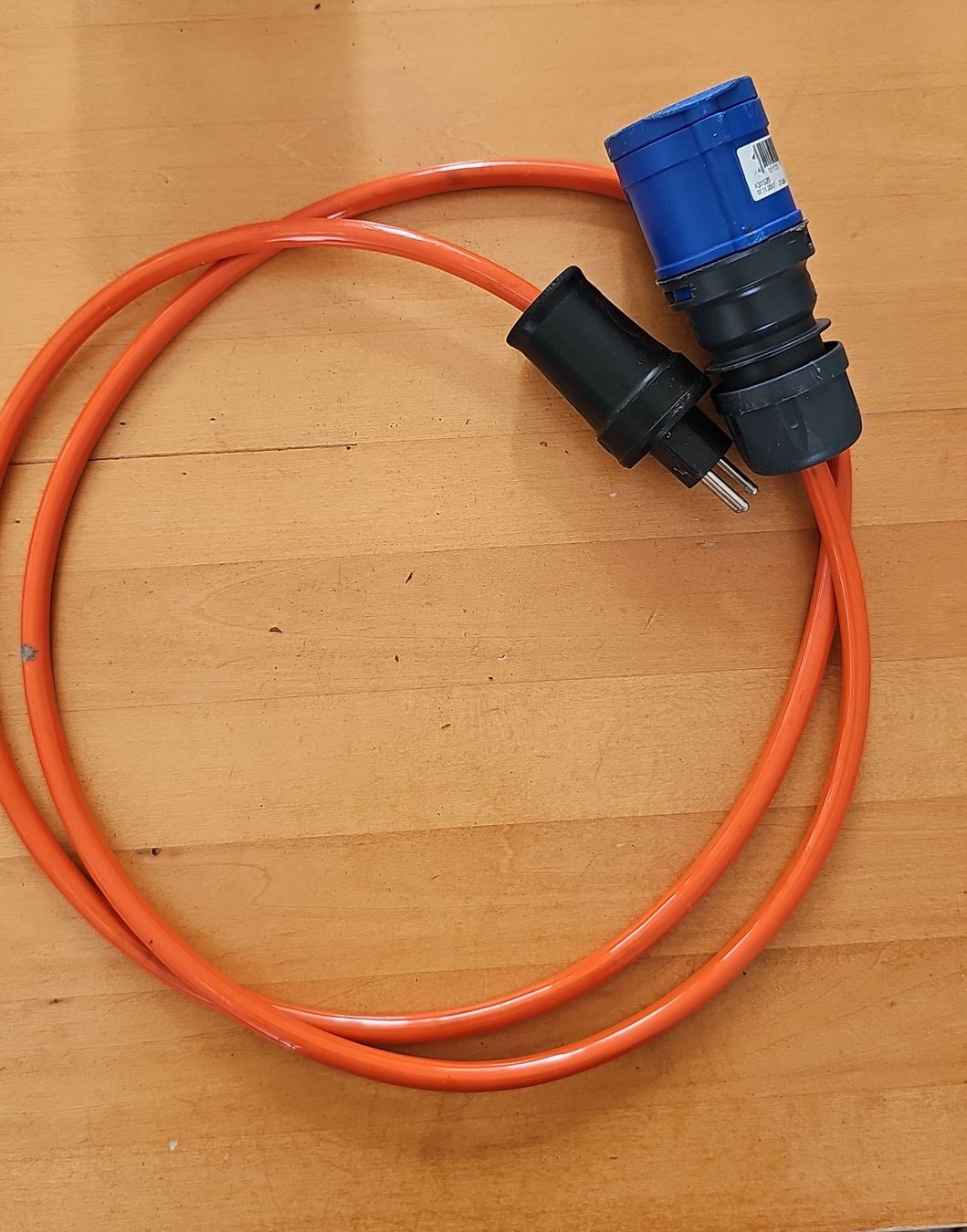 Cavi: blau Adapterkabel Verlängerungskabel orange – Usato da Mels venduto da WendySchumacher