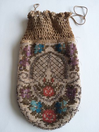 Antike Glasperlentasche