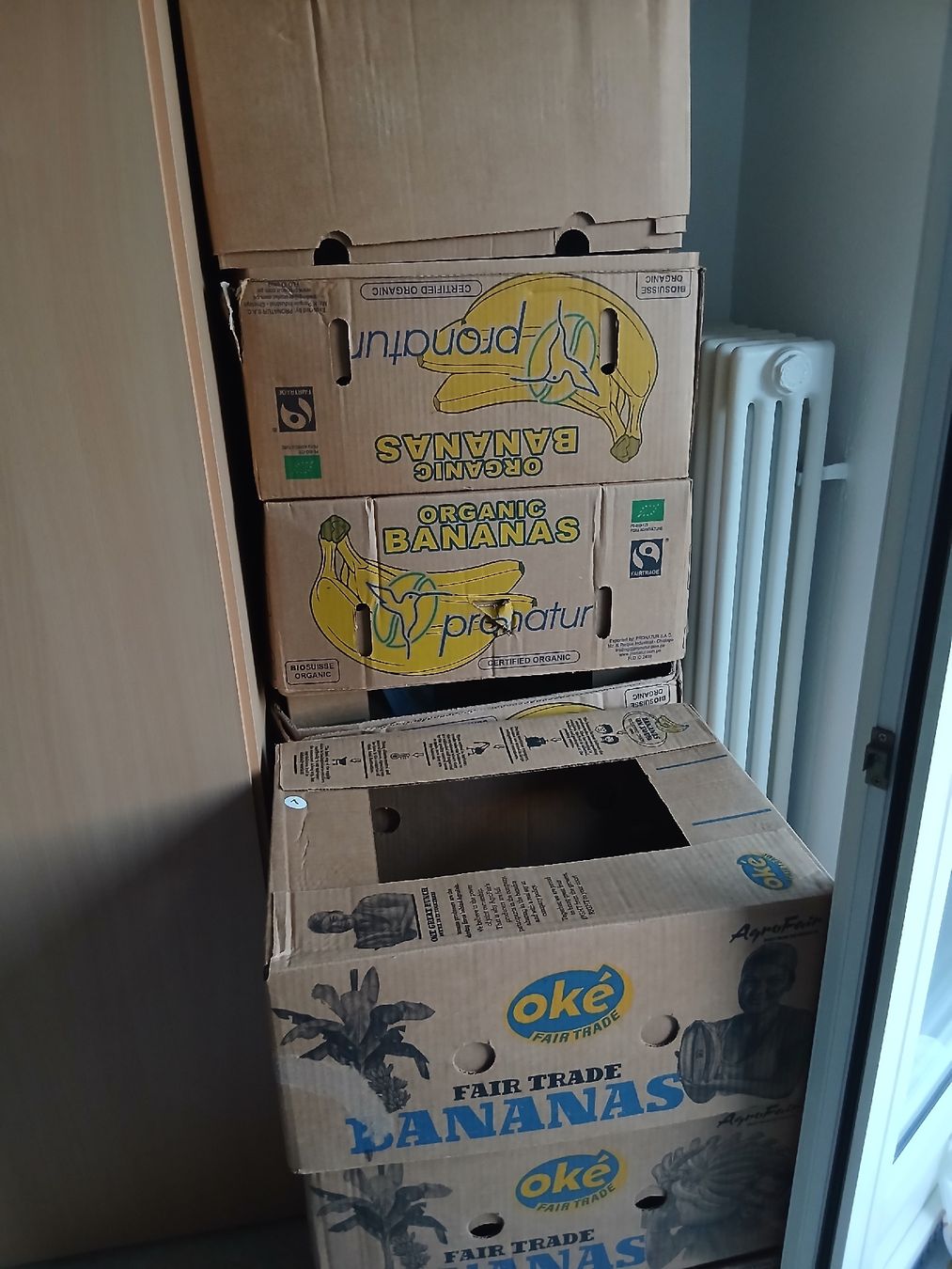 Kartons: Umzugkisste, Bananeschachtel – Gebraucht aus Basel von lex_jd5s