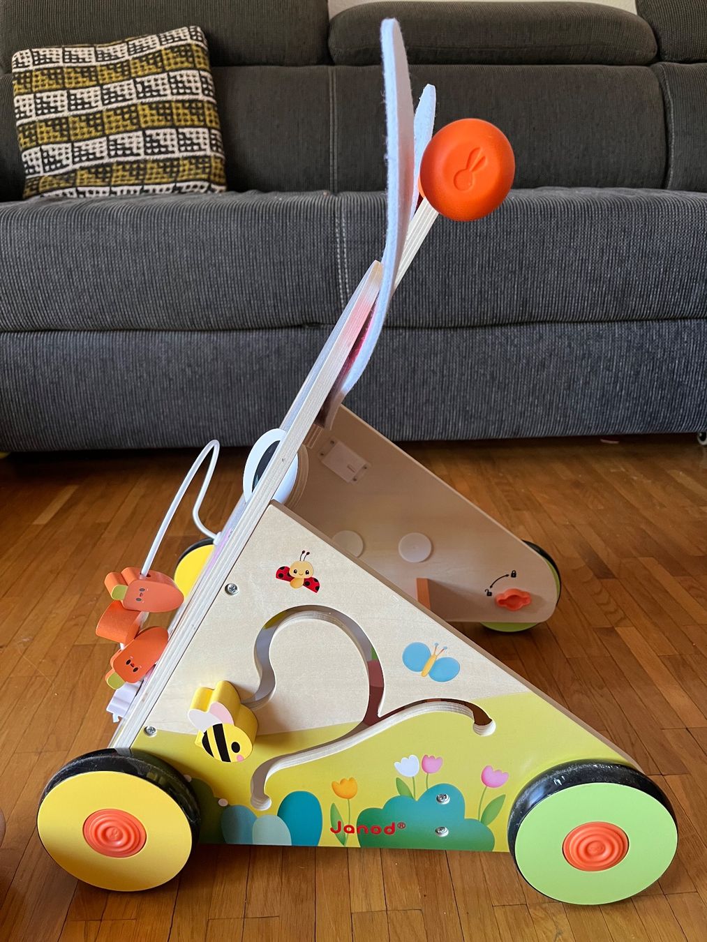Janod Veicoli per bambini: Chariot de marche en bois multi-activités - Lapin – Usato da Epalinges venduto da ram_68mk 3
