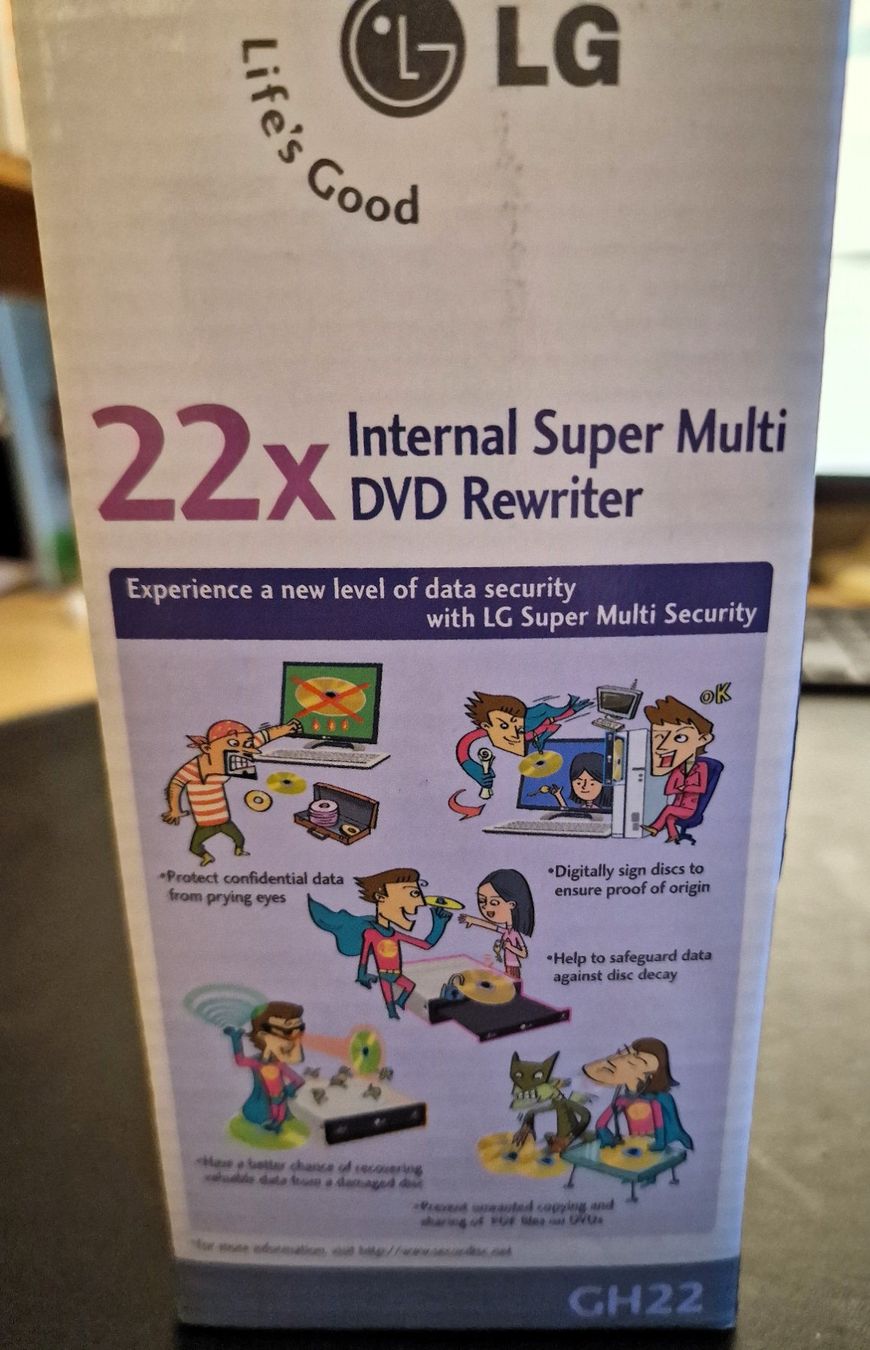 LG Lettore multimediale & Streamer: Interner Super Multi DVD Brenner LG GH22 – Nuovo (secondo la descrizione) da Winterthur venduto da Versus0 1