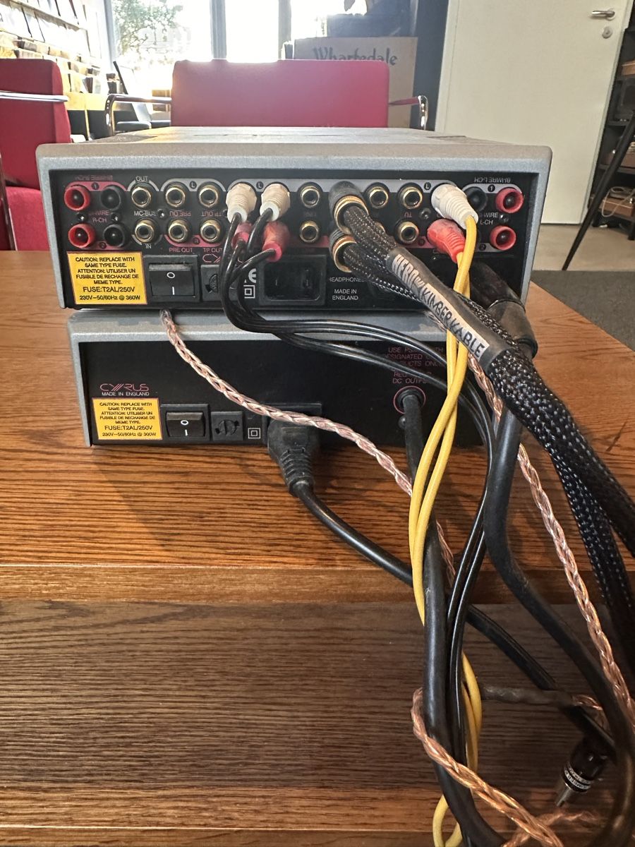 Cyrus Amplificatori: Cyrus X Amp/ Alimentation – Usato da Vevey venduto da Dborg 4
