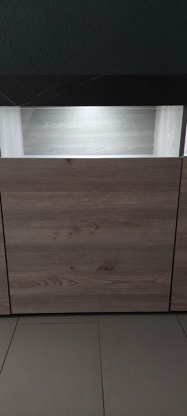 Conforama Credenze: Sideboard mit Beleuchtung Holzoptik gebraucht  – Usato da Mitlödi venduto da GeneralNike 2